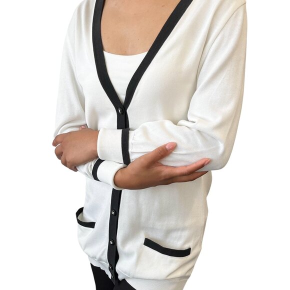CHANEL Vintage 96P CC Mark Logo Cardigan Knit Button #46 White Black [106347] - Picture 2 of 12